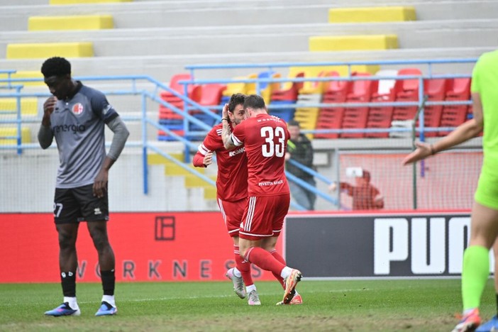 Guanziroli-gol, la festa (Foto Galbiati) Guanziroli-gol, la festa (Foto Galbiati)