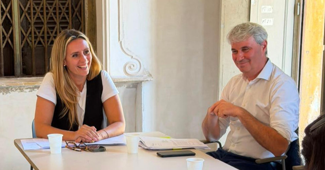 L'assessore Caruso insieme al sindaco Galimberti oggi a Villa Mylius L'assessore Caruso insieme al sindaco Galimberti oggi a Villa Mylius