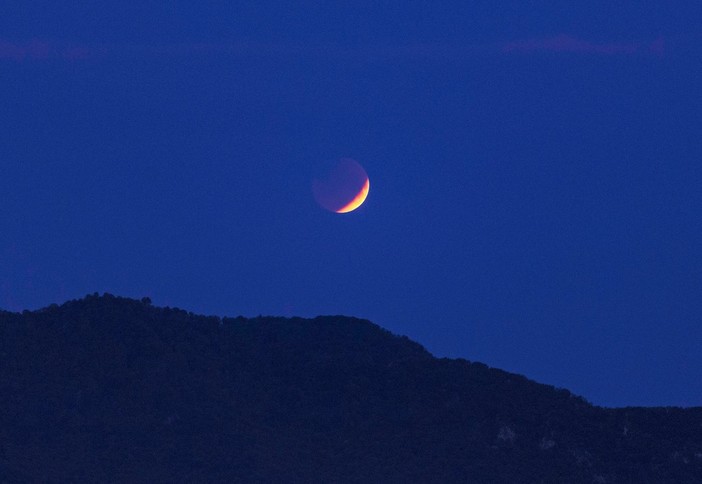 La fotografia dell'eclissi a cura di Andrea Aletti e pubblicata dalla Società Astronomica Schiaparelli