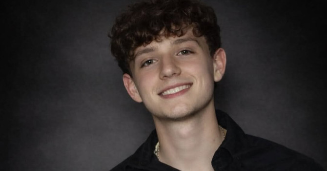 Matteo Syku in una delle tante immagine diffuse e postate sui social per ricordarlo Matteo Syku in una delle tante immagine diffuse e postate sui social per ricordarlo