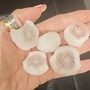 La grandine caduta questa mattina in Brianza (foto di Giusy Olivieri da NaturalMeteo)