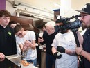 La pizzeria di Gallarate che impiega ragazzi autistici protagonista a Domenica In La pizzeria di Gallarate che impiega ragazzi autistici protagonista a Domenica In