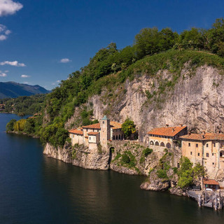 Pasquetta senza fretta all’Eremo di Santa Caterina del Sasso: pic-nic in uno dei luoghi più suggestivi del Lago Maggiore