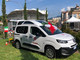 L'automezzo speciale donato dagli alpini di Varese ad Aism L'automezzo speciale donato dagli alpini di Varese ad Aism