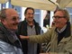 Ambrogio Borghi, Dario Dolci ed Egidio Calloni in un recente scatto di Ezio Macchi: tre grandi cuori biancorossi. In basso, una foto d'epoca del Varese di Calloni