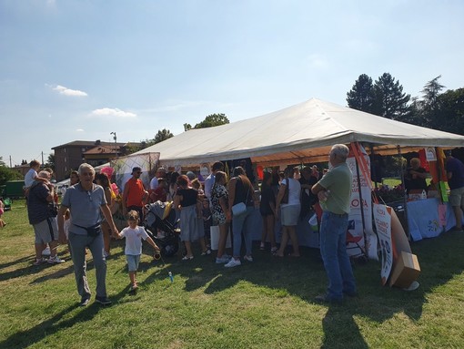 Un'immagine della festa che si è tenuta al parco Lagozza di Arcisate Un'immagine della festa che si è tenuta al parco Lagozza di Arcisate