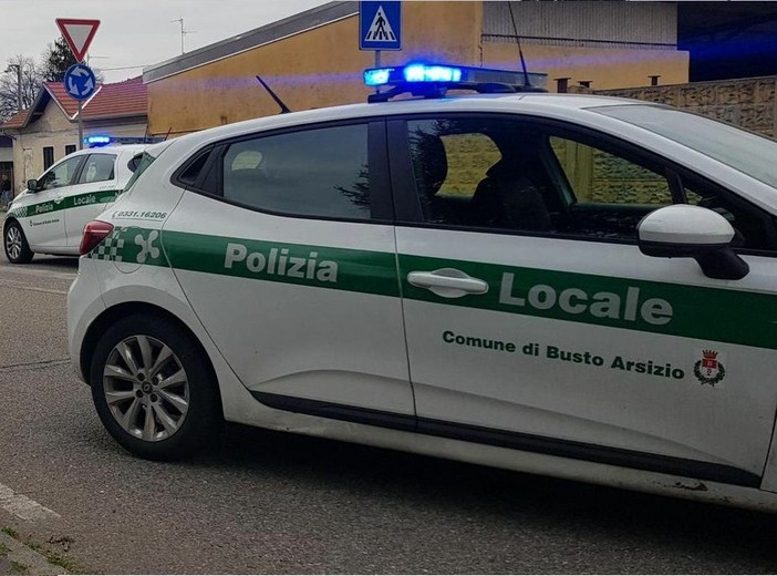 La Polizia Locale di Busto pizzica due spacciatori, blitz grazie alla segnalazione di cittadini La Polizia Locale di Busto pizzica due spacciatori, blitz grazie alla segnalazione di cittadini
