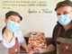 Annalisa e Fabrizio della gelateria ConoCoppetta di Azzate con il gusto Pace dedicato all'Ucraina (foto da Facebook)