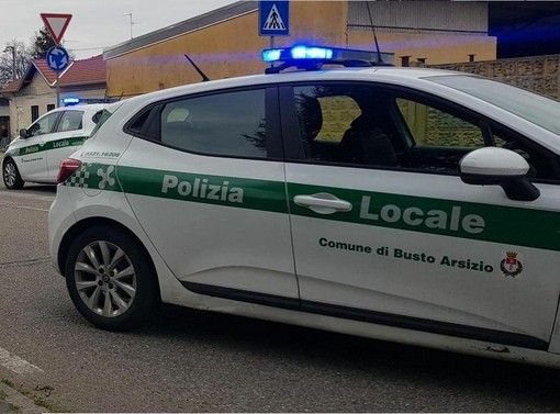 La Polizia Locale di Busto pizzica due spacciatori, blitz grazie alla segnalazione di cittadini La Polizia Locale di Busto pizzica due spacciatori, blitz grazie alla segnalazione di cittadini