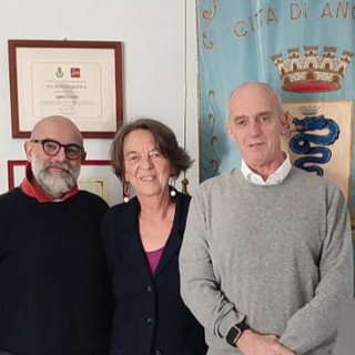 La sindaca di Angera con i direttori di Asst Sette Laghi La sindaca di Angera con i direttori di Asst Sette Laghi