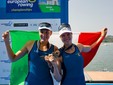 Ancora Alice e Laura sul podio con medaglie e tricolore e, nella foto sotto, in festa