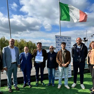 Foto di gruppo di oggi dalla terrazza panoramica della Schiranna alla stazione meteorologica