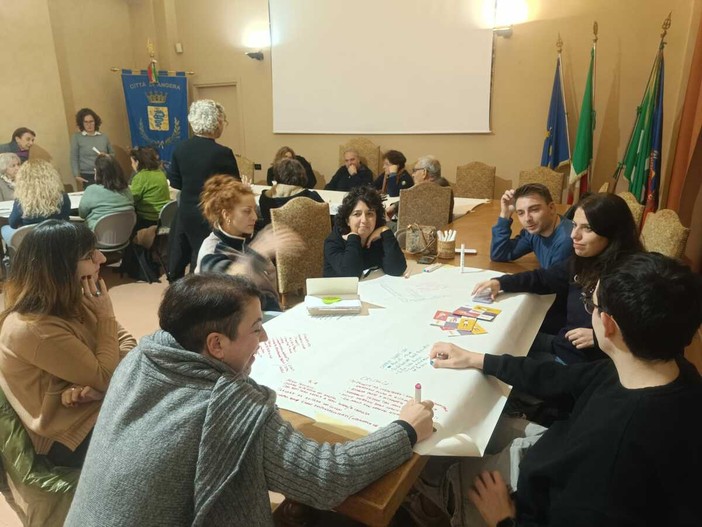 Il tavolo della co-progettazione al lavoro ad Angera