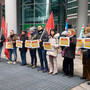 Un presidio dei lavoratori della Beko davanti al Pirellone alcuni mesi fa
