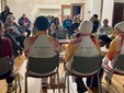 La serata di Besozzo con i tedofori varesini delle Olimpiadi di Milano-Cortina (foto Angela Garro)