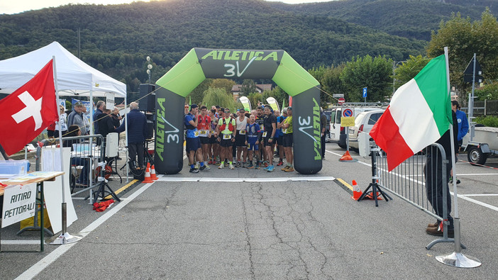 Baciato dal sole e dai panorami del Ceresio, il Porto-Brusino Trail regala spettacolo: successo per la grande gara transfrontaliera Baciato dal sole e dai panorami del Ceresio, il Porto-Brusino Trail regala spettacolo: successo per la grande gara transfrontaliera