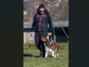 Adelaide Ottaviano al lavoro con un cane