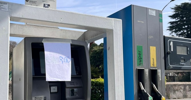 Benzina esauriti in alcuni distributori di Varese e provincia Benzina esauriti in alcuni distributori di Varese e provincia
