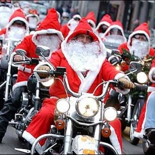 &quot;Due ruote per Natale&quot;: a Sesto Calende torna il moto evento benefico che scalda il cuore