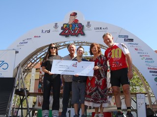 La Pedala con Zazà fa sempre centro con la solidarietà (foto a cura di Roberto Bof) La Pedala con Zazà fa sempre centro con la solidarietà (foto a cura di Roberto Bof)