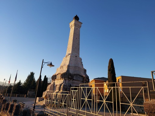 Il Faro di Besozzo dove farà tappa la camminata contro la violenza sulle donne Il Faro di Besozzo dove farà tappa la camminata contro la violenza sulle donne