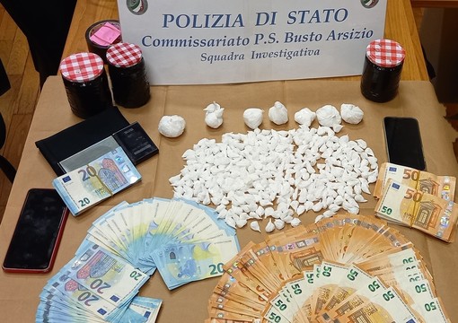 Aveva in casa quasi 500 dosi di cocaina, la polizia di Busto arresta uno spacciatore albanese incensurato