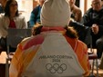 La serata di Besozzo con i tedofori varesini delle Olimpiadi di Milano-Cortina (foto Angela Garro)