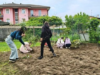I lavori all'orato verticale della scuola primaria Pascoli di Besozzo I lavori all'orato verticale della scuola primaria Pascoli di Besozzo