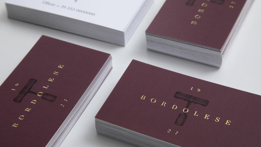 Idee e ispirazioni per bigliettini da visita moderni e professionali