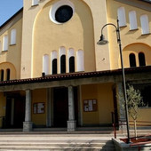 La chiesa di Sant'Anna a Besozzo in una foto d'archivio La chiesa di Sant'Anna a Besozzo in una foto d'archivio