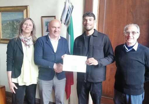 Da sinistra l'assessore Pianese, il sindaco Coghetto, Gabriel Soares e Leonardo Binda