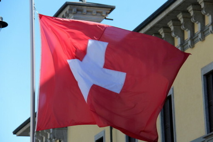 Svizzera al voto contro il "sovraffollamento": referendum per fissare un tetto alla popolazione