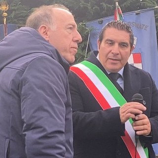 Il luogotenente Filippo Lo Cacciato con il sindaco Cristian Robustellini