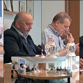 Un'immagine del webinar organizzato da Confcommercio Uniascom Varese sul tema del Decreto 1° Maggio
