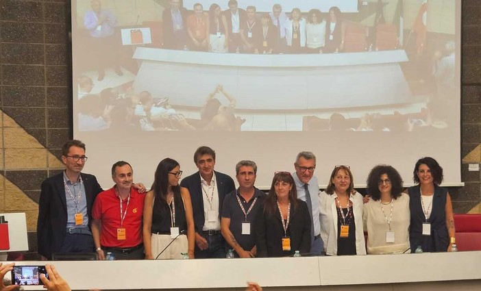 La nuova segreteria nazionale confederale della Cgil dove fa il suo ingresso anche la segretaria della Cgil Varese Stefania Filetti