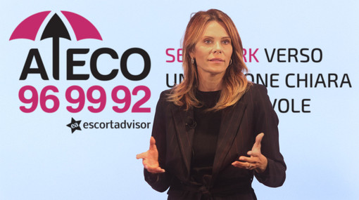 Le escort pagano le tasse? Escort Advisor fa chiarezza Le escort pagano le tasse? Escort Advisor fa chiarezza