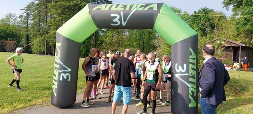 Caravate corre e non dimentica Maria Stella Bonetti