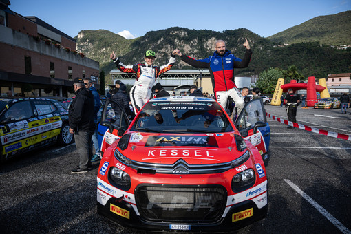 Mendrisio - Rally, 27° Rally Ronde del Ticino. Andrea Crugnola e la co-pilota Moira Lucca-Forni in trionfo (Foto Ti-Press / Elia Bianchi dal sul sito www.copyrightfree.ch)