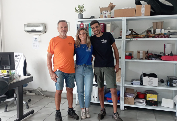 Irene e Matteo, gommisti e benzinai per scelta a Caravate: «Abbiamo lasciato il posto fisso per realizzare il nostro obiettivo»