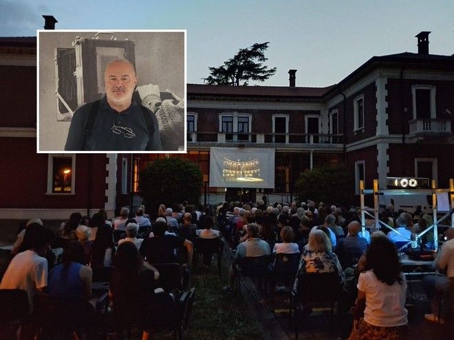 Il pubblico del cinema estivo a Villa Calcaterra, sede Icma - Istituto cinematografico Michelangelo Antonioni. Nel riquadro, Paolo Castelli Il pubblico del cinema estivo a Villa Calcaterra, sede Icma - Istituto cinematografico Michelangelo Antonioni. Nel riquadro, Paolo Castelli