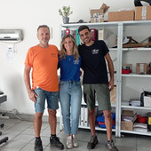 Irene e Matteo, gommisti e benzinai per scelta a Caravate: «Abbiamo lasciato il posto fisso per realizzare il nostro obiettivo» Irene e Matteo, gommisti e benzinai per scelta a Caravate: «Abbiamo lasciato il posto fisso per realizzare il nostro obiettivo»
