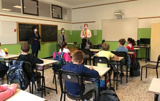 Cocquio Trevisago, gli auguri del Comune di buon anno scolastico agli alunni delle scuole del paese