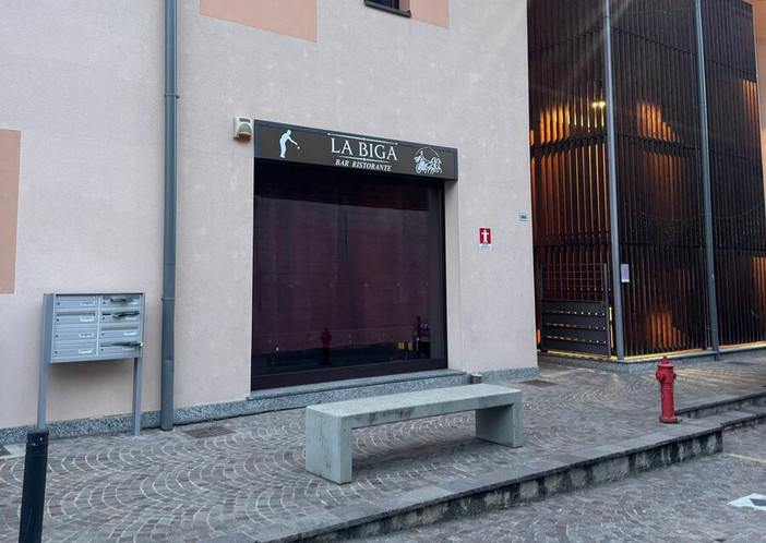 L'ingresso del nuovo bar ristorante "La Biga" a Comabbio L'ingresso del nuovo bar ristorante "La Biga" a Comabbio