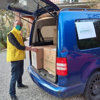 La Pasqua solidale di Coldiretti: consegnati 2.250 chili di cibo made in Italy a famiglie bisognose del Varesotto