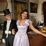 Mario Chiodetti e Maura Tombolato, voci recitanti di che faranno immergere il pubblico in un'epoca dal fascino indiscutibile Mario Chiodetti e Maura Tombolato, voci recitanti di che faranno immergere il pubblico in un'epoca dal fascino indiscutibile