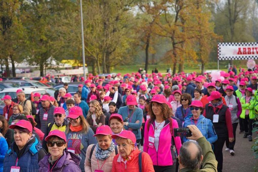 Domenica a rischio pioggia, la "Camminata al lago in Rosa" rinviata a domenica 25 ottobre