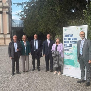 Giuseppe Catanoso direttore sanitario Ats Insubria;  Elisabetta Todisco, direttrice dipartimento oncologico interaziendale Ats Insubria presso Valle Olona;  Eugenio Cocozza, direttore dipartimento oncologico Asst Sette Laghi; Italo Dell'Oca, direttore Radioterapia Asst Sette Laghi; Adelina Salzillo direttrice sanitaria Asst Sette Laghi; Andrea Imperatori, professore Insubria e direttore Chirurgia toracica