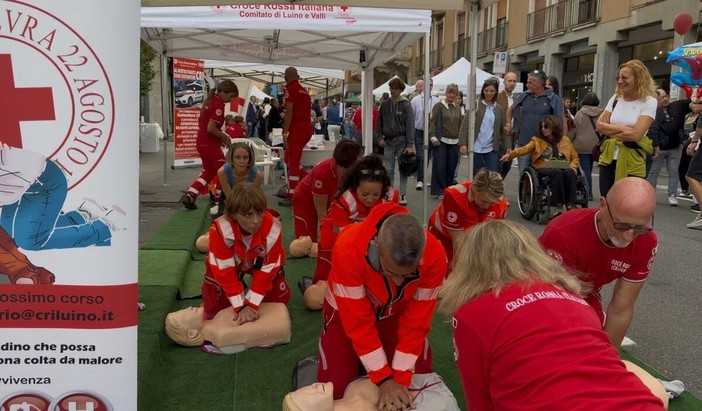 LuinoDiVino: quando il cuore della festa batte anche per gli altri LuinoDiVino: quando il cuore della festa batte anche per gli altri