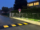 I nuovi dossi installati vicino alla scuola di Cocquio Trevisago