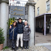 Le chiavi dell'Hotel Europa e, un pochino, anche dello spirito di Varese, sono custodite da Mara Baila, suo figlio Andrea e Maria Sala Tenna